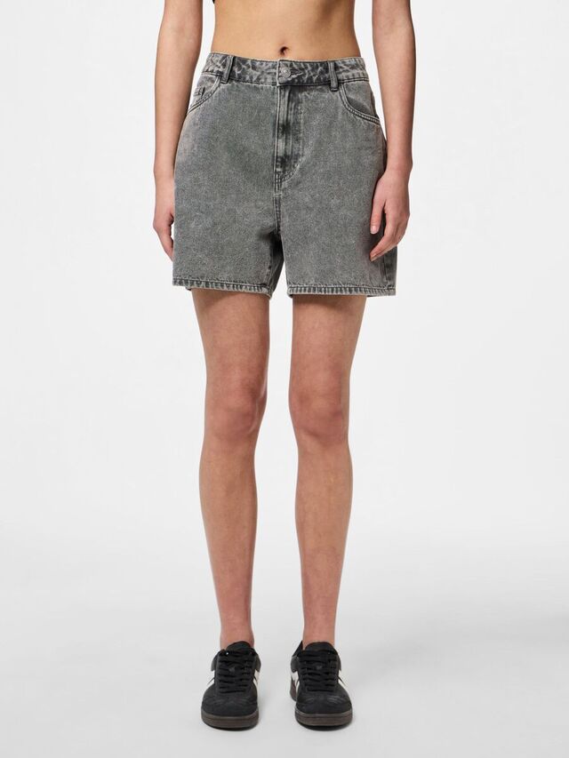 Pieces PCABBI MW DENIM SHORT, Light Grey Denim, highres - 17153448_LightGreyDenim_003.jpg