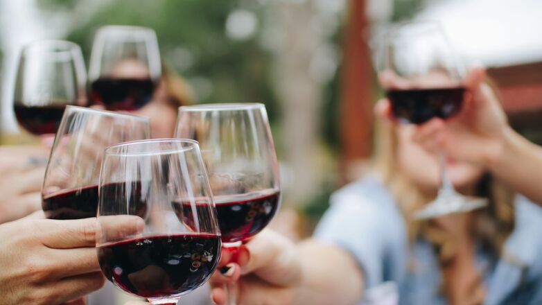 Wake-up call! Vijf redenen om te minderen met alcohol volgens experts