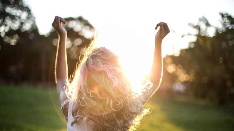 Single deze zomer? Probeer deze 3 manifestatie-rituelen van een tarotexpert