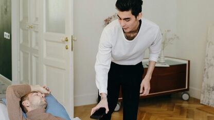 Micro-cheating: wat is het en zo herken je het