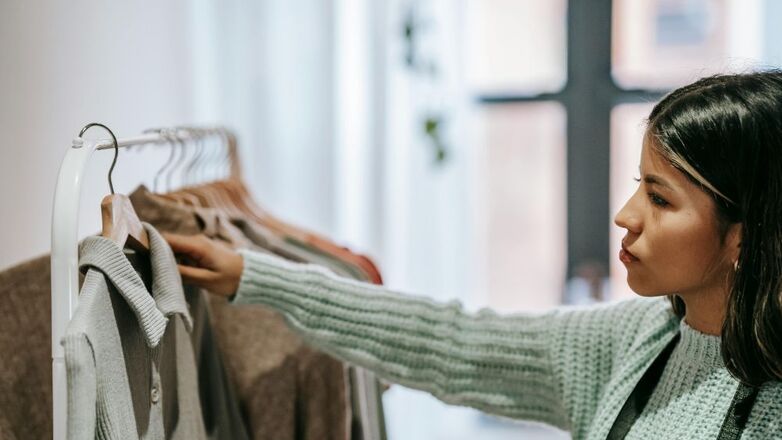 Dit zijn de fashion trends vs. timeless classics van afgelopen jaar