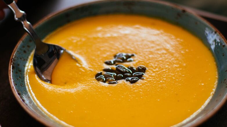 Power soup! Deze eiwitrijke soep boost je weerstand en maakt je darmen happy