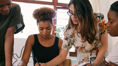 Deze beroepen zijn interessant als je het leuk vindt om met mensen te werken