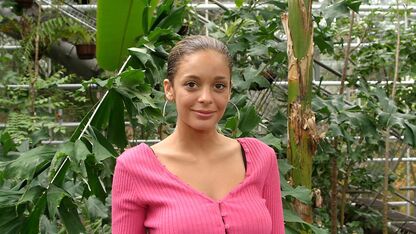 Fajah Lourens verteld over relaties en jongere mannen