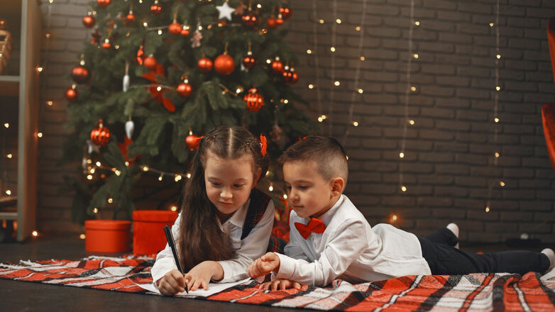 Outfit-inspiratie voor jouw kinderen tijdens het kerstdiner