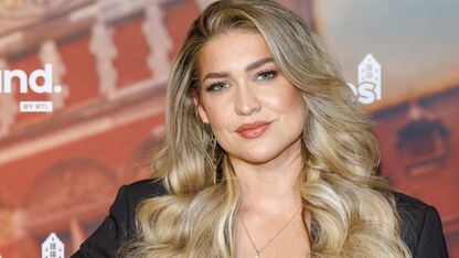 Aha! Dáár ken je Real Housewife Floor van, ze deed eerder mee aan dit programma