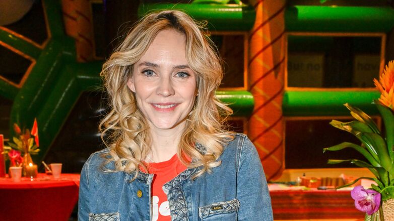 Bracha van Doesburgh: leeftijd, vermogen en biografie