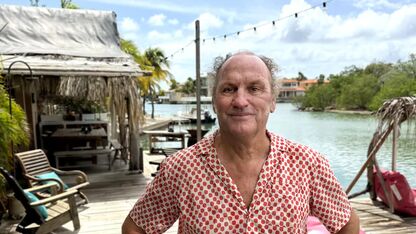 Auw! Kunstschilder maakt gehakt van B&B-Fred: ‘Vervuiler van het vak’