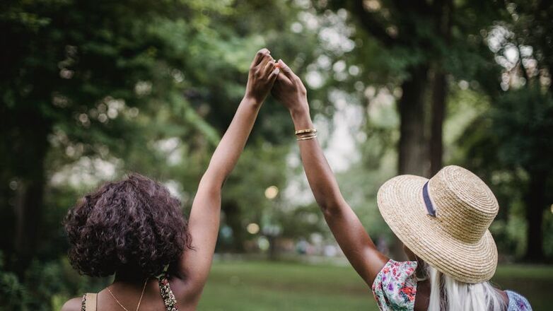 Vriendschappen na je 25e: waarom het ineens anders voelt