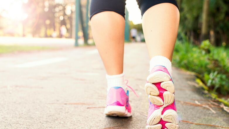 Wow! Dit gebeurt er met je lichaam als je elke dag 10.000 stappen zet