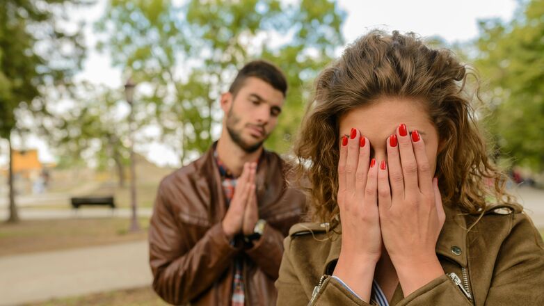 No way! Een vreemde laat een briefje achter op de auto van een vrouw en zette haar hele huwelijk op z’n kop