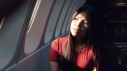 Mile high club! Alycia pakte haar kans bij een knappe steward: het antwoord was een verassing