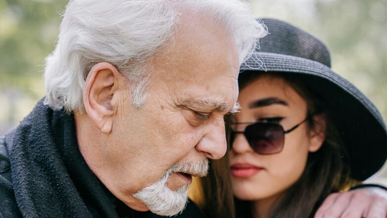 Eerste man overleden? Geen probleem, vrouw (35) trouwt zijn beste vriend