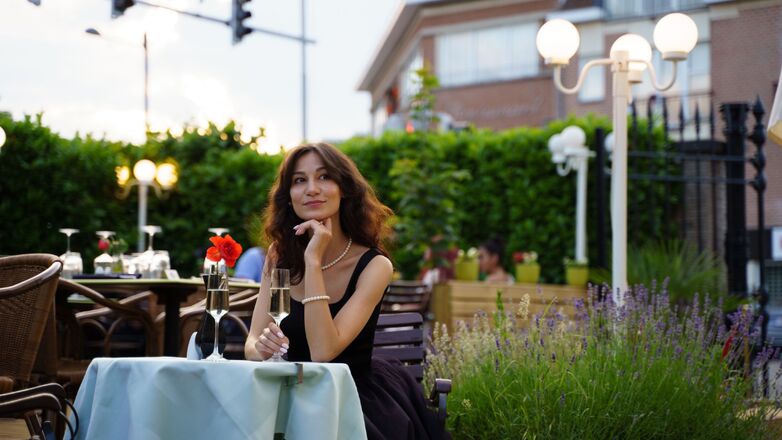 De opkomst van solo dates: cringe of juist gezond?