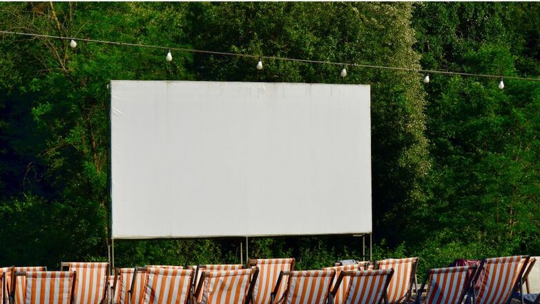 Dit zijn de leukste films om te kijken in de zomer