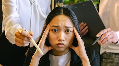 Pre-vakantie stress is real: eerst instorten voor het ontspannen?