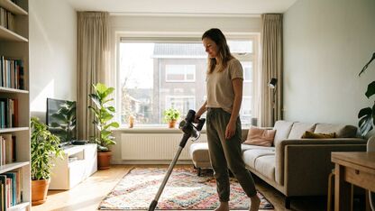 Hoe lang gaat de accu van een steelstofzuiger mee?