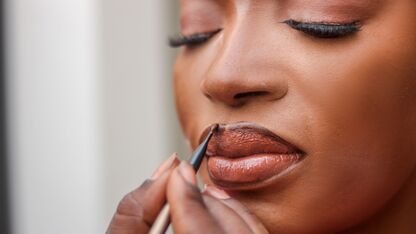 De comeback van bruine lipliner (maar dan modern)