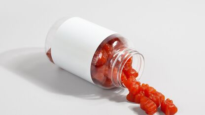 Beauty snacks: kunnen voedingssupplementen echt zorgen voor mooiere huid en haar?