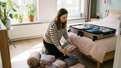 Het verschil tussen packing cubes, compressiezakken en toilettassen