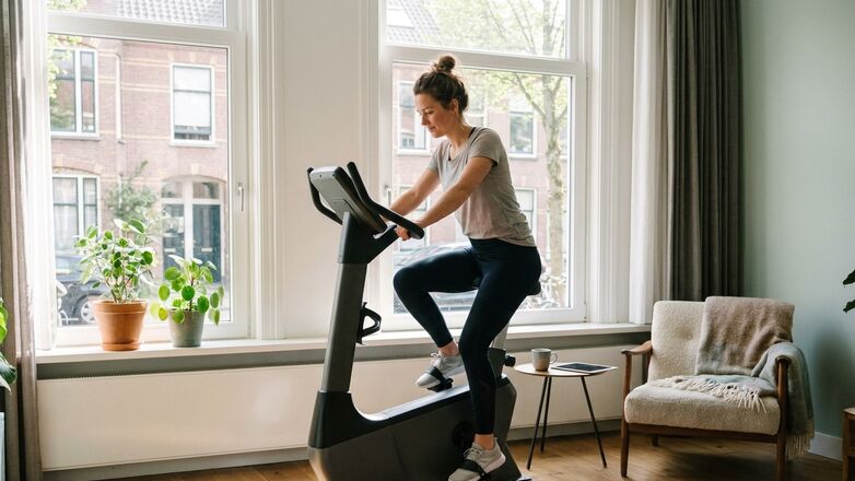 Het verschil tussen een hometrainer, spinningfiets en crosstrainer
