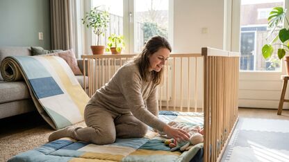 Het verschil tussen een boxkleed, speelkleed en babymat