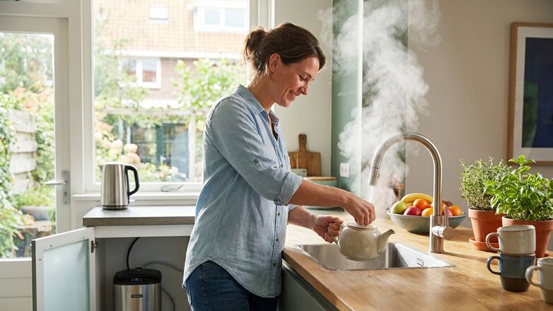 Het verschil tussen een kokendwaterkraan, boiler en gewone waterkoker