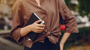 Herfst musthaves: 10 mooie tops en blouses