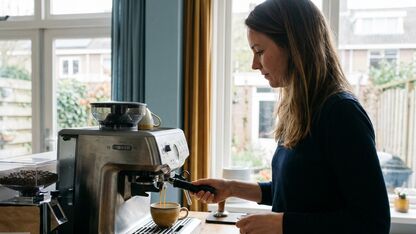 Hoe maak je thuis espresso met een goede cremalaag?