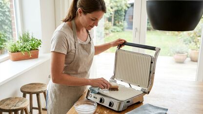 Deze schoonmaaktips houden je contactgrill langer fris
